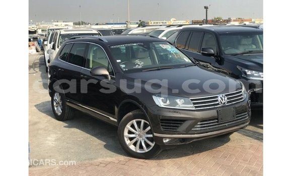 Acheter Import Voiture Volkswagen Touareg Marron à Import - Dubai, Barh el Gazel Acheter Import Voiture Volkswagen Touareg Marron à Import - Dubai, Barh el Gazel