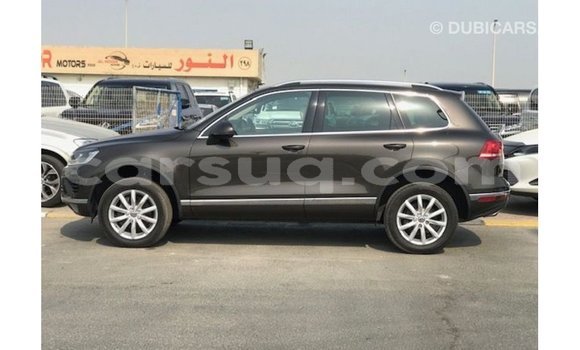 Acheter Import Voiture Volkswagen Touareg Marron à Import - Dubai, Barh el Gazel Acheter Import Voiture Volkswagen Touareg Marron à Import - Dubai, Barh el Gazel