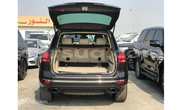 Acheter Import Voiture Volkswagen Touareg Marron à Import - Dubai, Barh el Gazel Acheter Import Voiture Volkswagen Touareg Marron à Import - Dubai, Barh el Gazel