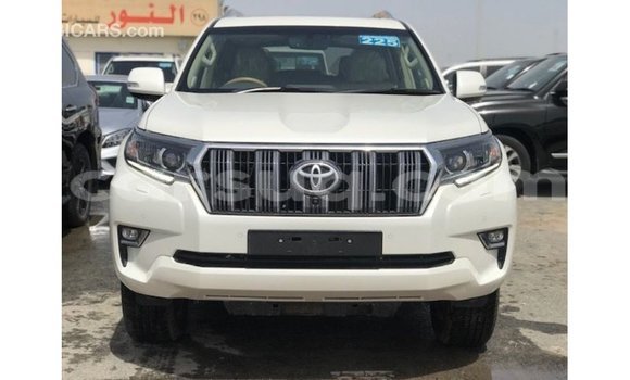 Acheter Import Voiture Toyota Prado Blanc à Import - Dubai, Barh el Gazel Acheter Import Voiture Toyota Prado Blanc à Import - Dubai, Barh el Gazel
