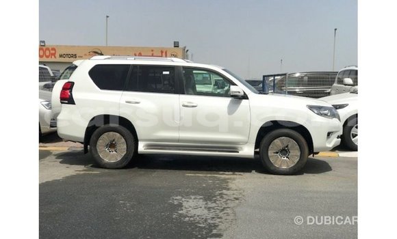 Acheter Import Voiture Toyota Prado Blanc à Import - Dubai, Barh el Gazel Acheter Import Voiture Toyota Prado Blanc à Import - Dubai, Barh el Gazel