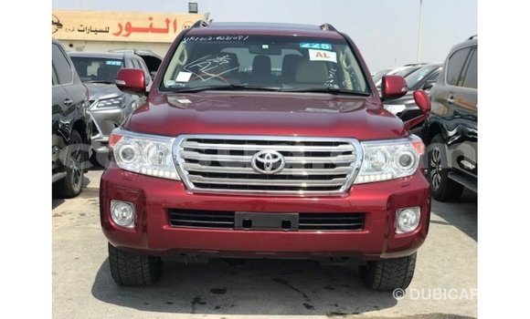 Acheter Import Voiture Toyota Land Cruiser Rouge à Import - Dubai, Barh el Gazel Acheter Import Voiture Toyota Land Cruiser Rouge à Import - Dubai, Barh el Gazel