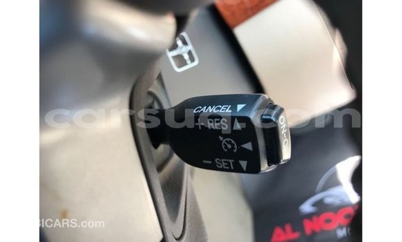 Acheter Import Voiture Toyota Land Cruiser Rouge à Import - Dubai, Barh el Gazel Acheter Import Voiture Toyota Land Cruiser Rouge à Import - Dubai, Barh el Gazel