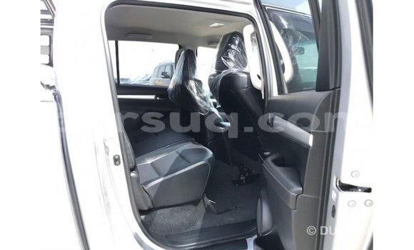 Acheter Import Voiture Toyota Hilux Autre à Import - Dubai, Barh el Gazel Acheter Import Voiture Toyota Hilux Autre à Import - Dubai, Barh el Gazel