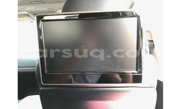 Acheter Import Voiture Toyota Land Cruiser Blanc à Import - Dubai, Barh el Gazel Acheter Import Voiture Toyota Land Cruiser Blanc à Import - Dubai, Barh el Gazel