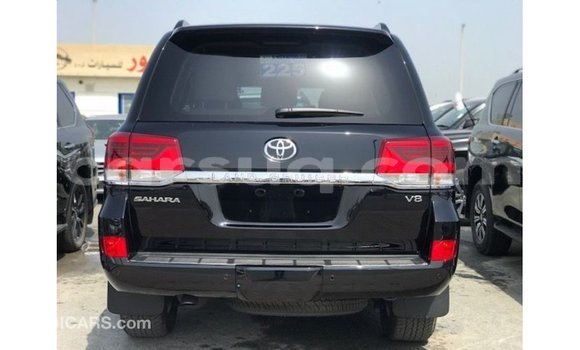 Acheter Import Voiture Toyota Land Cruiser Noir à Import - Dubai, Barh el Gazel Acheter Import Voiture Toyota Land Cruiser Noir à Import - Dubai, Barh el Gazel