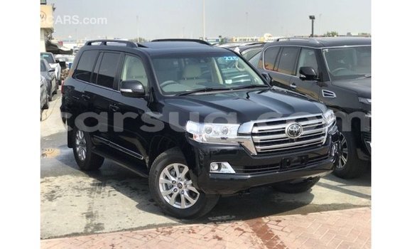 Acheter Import Voiture Toyota Land Cruiser Noir à Import - Dubai, Barh el Gazel Acheter Import Voiture Toyota Land Cruiser Noir à Import - Dubai, Barh el Gazel