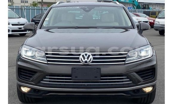 Acheter Import Voiture Volkswagen Touareg Autre à Import - Dubai, Barh el Gazel