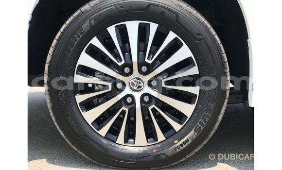 Acheter Import Voiture Toyota Granvia Blanc à Import - Dubai, Barh el Gazel Acheter Import Voiture Toyota Granvia Blanc à Import - Dubai, Barh el Gazel