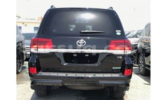 Acheter Import Voiture Toyota Land Cruiser Noir à Import - Dubai, Barh el Gazel Acheter Import Voiture Toyota Land Cruiser Noir à Import - Dubai, Barh el Gazel