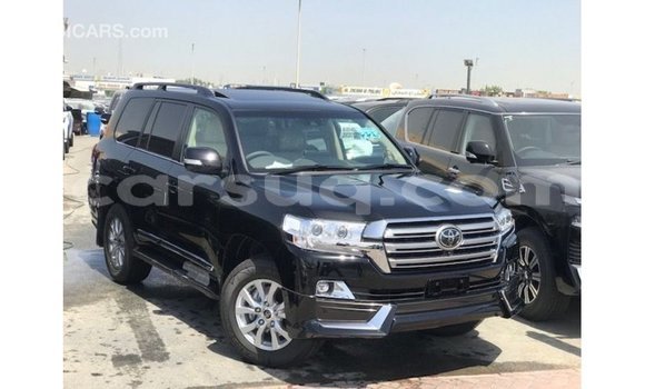 Acheter Import Voiture Toyota Land Cruiser Noir à Import - Dubai, Barh el Gazel Acheter Import Voiture Toyota Land Cruiser Noir à Import - Dubai, Barh el Gazel