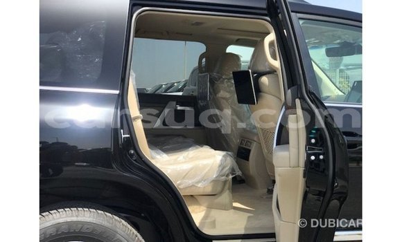 Acheter Import Voiture Toyota Land Cruiser Noir à Import - Dubai, Barh el Gazel Acheter Import Voiture Toyota Land Cruiser Noir à Import - Dubai, Barh el Gazel
