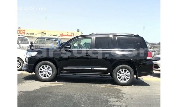 Acheter Import Voiture Toyota Land Cruiser Noir à Import - Dubai, Barh el Gazel Acheter Import Voiture Toyota Land Cruiser Noir à Import - Dubai, Barh el Gazel