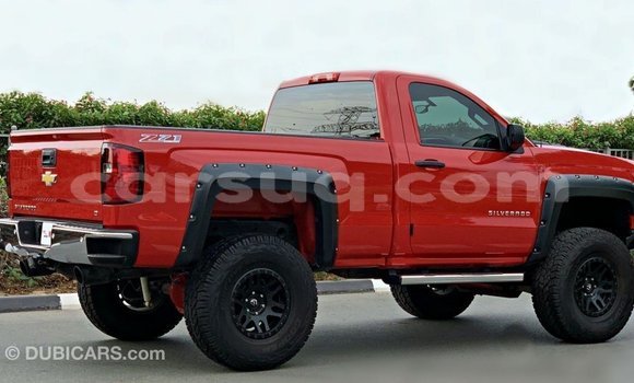 Acheter Import Voiture Chevrolet Silverado Rouge à Import - Dubai, Barh el Gazel Acheter Import Voiture Chevrolet Silverado Rouge à Import - Dubai, Barh el Gazel