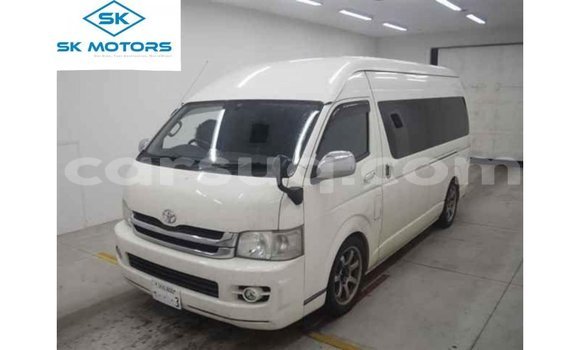 Acheter Import Voiture Toyota Hiace Blanc à Import - Dubai, Barh el Gazel Acheter Import Voiture Toyota Hiace Blanc à Import - Dubai, Barh el Gazel