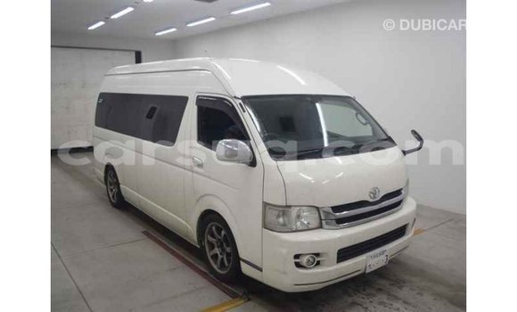 Acheter Import Voiture Toyota Hiace Blanc à Import - Dubai, Barh el Gazel Acheter Import Voiture Toyota Hiace Blanc à Import - Dubai, Barh el Gazel