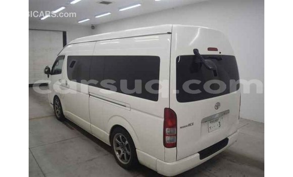 Acheter Import Voiture Toyota Hiace Blanc à Import - Dubai, Barh el Gazel Acheter Import Voiture Toyota Hiace Blanc à Import - Dubai, Barh el Gazel