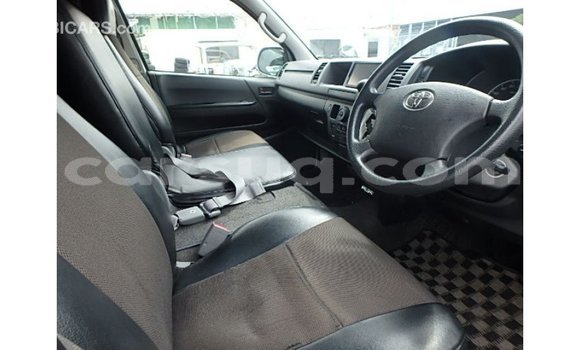 Acheter Import Voiture Toyota Hiace Blanc à Import - Dubai, Barh el Gazel Acheter Import Voiture Toyota Hiace Blanc à Import - Dubai, Barh el Gazel