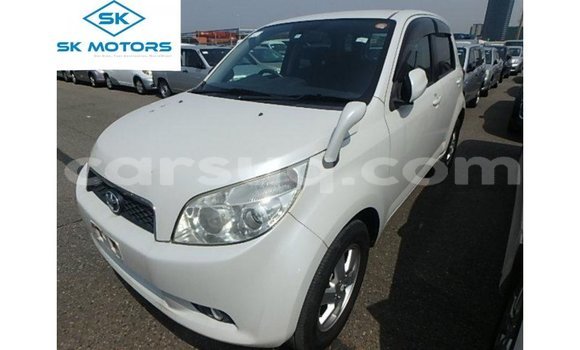 Acheter Import Voiture Toyota Rush Blanc à Import - Dubai, Barh el Gazel