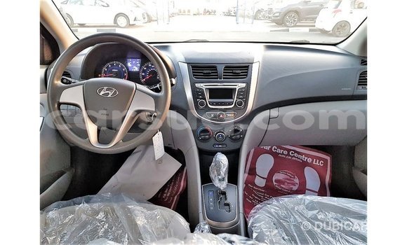 Acheter Import Voiture Hyundai Accent Rouge à Import - Dubai, Barh el Gazel Acheter Import Voiture Hyundai Accent Rouge à Import - Dubai, Barh el Gazel