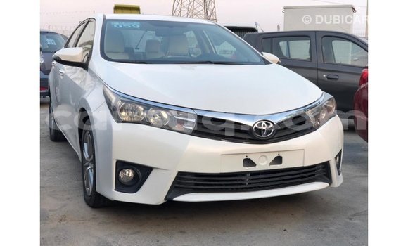 Acheter Import Voiture Toyota Corolla Blanc à Import - Dubai, Barh el Gazel Acheter Import Voiture Toyota Corolla Blanc à Import - Dubai, Barh el Gazel