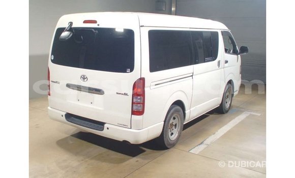 Acheter Import Voiture Toyota Hiace Blanc à Import - Dubai, Barh el Gazel Acheter Import Voiture Toyota Hiace Blanc à Import - Dubai, Barh el Gazel
