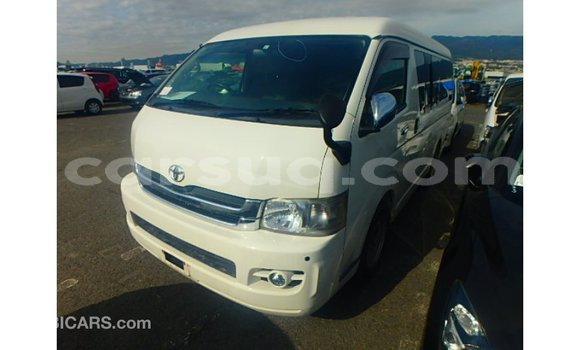 Acheter Import Voiture Toyota Hiace Blanc à Import - Dubai, Barh el Gazel Acheter Import Voiture Toyota Hiace Blanc à Import - Dubai, Barh el Gazel