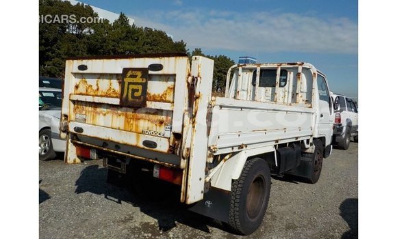 Acheter Import Voiture Toyota Dyna Blanc à Import - Dubai, Barh el Gazel Acheter Import Voiture Toyota Dyna Blanc à Import - Dubai, Barh el Gazel