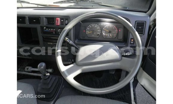 Acheter Import Voiture Toyota Dyna Blanc à Import - Dubai, Barh el Gazel Acheter Import Voiture Toyota Dyna Blanc à Import - Dubai, Barh el Gazel