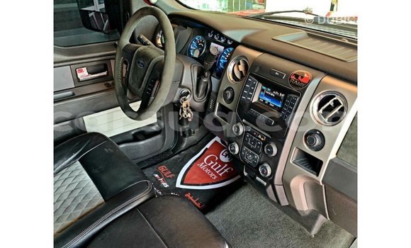 Acheter Import Voiture Ford Club Wagon Rouge à Import - Dubai, Barh el Gazel Acheter Import Voiture Ford Club Wagon Rouge à Import - Dubai, Barh el Gazel