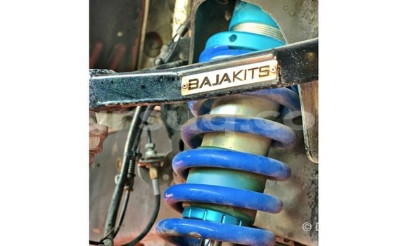 Acheter Import Voiture Ford Club Wagon Rouge à Import - Dubai, Barh el Gazel Acheter Import Voiture Ford Club Wagon Rouge à Import - Dubai, Barh el Gazel