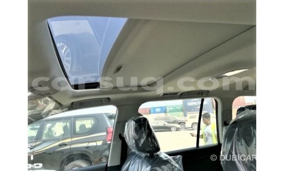 Acheter Import Voiture Toyota Land Cruiser Blanc à Import - Dubai, Barh el Gazel Acheter Import Voiture Toyota Land Cruiser Blanc à Import - Dubai, Barh el Gazel