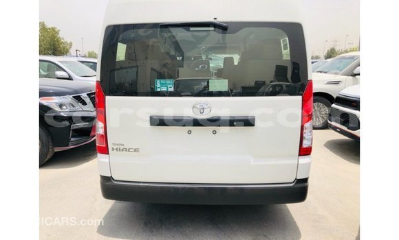 Acheter Import Voiture Toyota Hiace Blanc à Import - Dubai, Barh el Gazel Acheter Import Voiture Toyota Hiace Blanc à Import - Dubai, Barh el Gazel