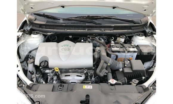 Acheter Import Voiture Toyota Yaris Blanc à Import - Dubai, Barh el Gazel Acheter Import Voiture Toyota Yaris Blanc à Import - Dubai, Barh el Gazel