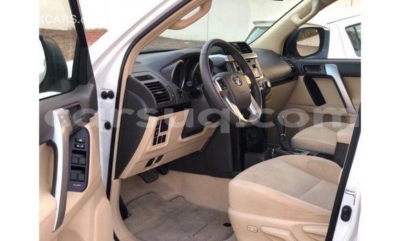 Acheter Import Voiture Toyota Prado Blanc à Import - Dubai, Barh el Gazel Acheter Import Voiture Toyota Prado Blanc à Import - Dubai, Barh el Gazel