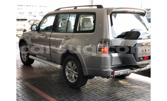 Acheter Import Voiture Mitsubishi Pajero Autre à Import - Dubai, Barh el Gazel Acheter Import Voiture Mitsubishi Pajero Autre à Import - Dubai, Barh el Gazel