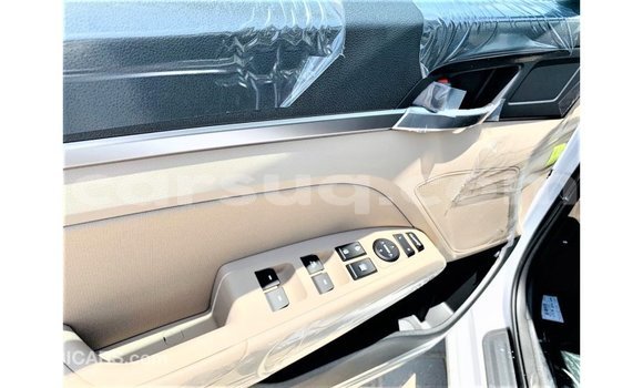 Acheter Import Voiture Hyundai Elantra Blanc à Import - Dubai, Barh el Gazel Acheter Import Voiture Hyundai Elantra Blanc à Import - Dubai, Barh el Gazel