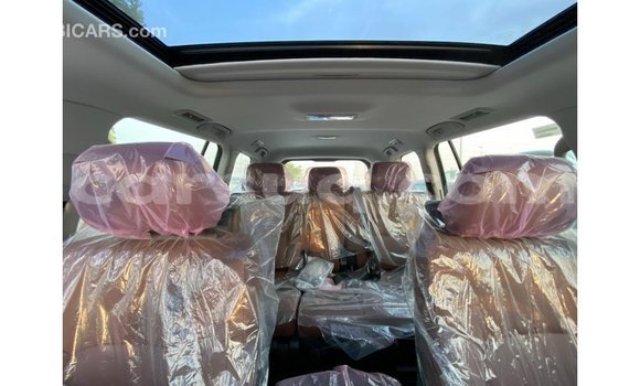 Acheter Import Voiture Toyota Land Cruiser Blanc à Import - Dubai, Barh el Gazel Acheter Import Voiture Toyota Land Cruiser Blanc à Import - Dubai, Barh el Gazel