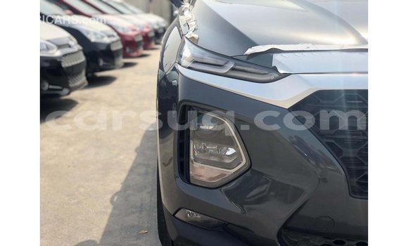 Acheter Import Voiture Hyundai Santa Fe Vert à Import - Dubai, Barh el Gazel Acheter Import Voiture Hyundai Santa Fe Vert à Import - Dubai, Barh el Gazel
