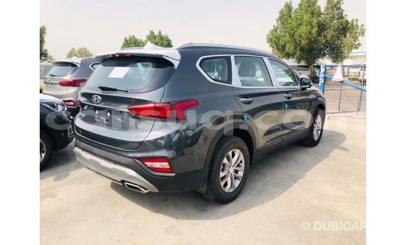 Acheter Import Voiture Hyundai Santa Fe Vert à Import - Dubai, Barh el Gazel Acheter Import Voiture Hyundai Santa Fe Vert à Import - Dubai, Barh el Gazel