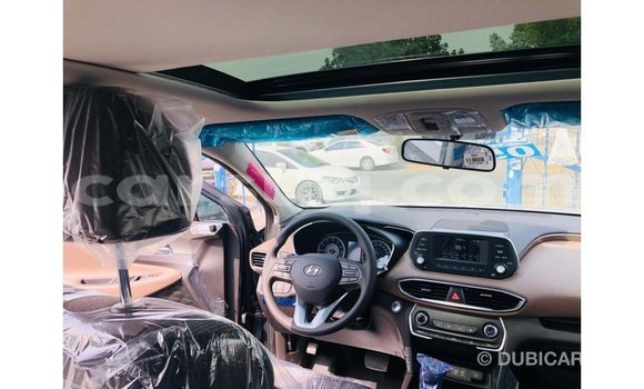 Acheter Import Voiture Hyundai Santa Fe Vert à Import - Dubai, Barh el Gazel Acheter Import Voiture Hyundai Santa Fe Vert à Import - Dubai, Barh el Gazel