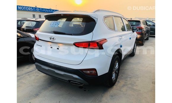 Acheter Import Voiture Hyundai Santa Fe Blanc à Import - Dubai, Barh el Gazel Acheter Import Voiture Hyundai Santa Fe Blanc à Import - Dubai, Barh el Gazel