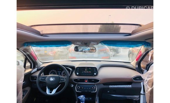 Acheter Import Voiture Hyundai Santa Fe Blanc à Import - Dubai, Barh el Gazel Acheter Import Voiture Hyundai Santa Fe Blanc à Import - Dubai, Barh el Gazel