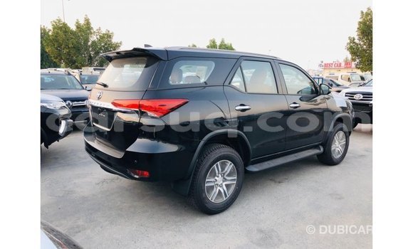 Acheter Import Voiture Toyota Fortuner Noir à Import - Dubai, Barh el Gazel Acheter Import Voiture Toyota Fortuner Noir à Import - Dubai, Barh el Gazel
