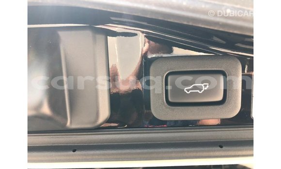 Acheter Import Voiture Toyota Land Cruiser Noir à Import - Dubai, Barh el Gazel Acheter Import Voiture Toyota Land Cruiser Noir à Import - Dubai, Barh el Gazel