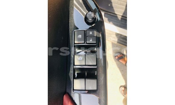 Acheter Import Voiture Toyota Hilux Blanc à Import - Dubai, Barh el Gazel Acheter Import Voiture Toyota Hilux Blanc à Import - Dubai, Barh el Gazel