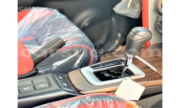 Acheter Import Voiture Toyota Fortuner Blanc à Import - Dubai, Barh el Gazel Acheter Import Voiture Toyota Fortuner Blanc à Import - Dubai, Barh el Gazel