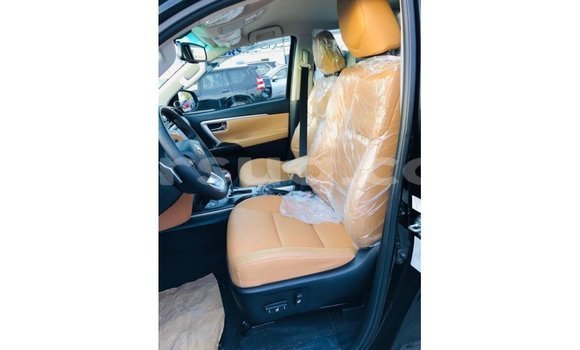Acheter Import Voiture Toyota Fortuner Noir à Import - Dubai, Barh el Gazel Acheter Import Voiture Toyota Fortuner Noir à Import - Dubai, Barh el Gazel