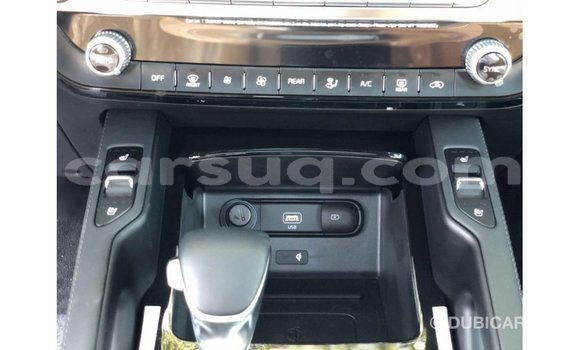 Acheter Import Voiture Kia Carens Blanc à Import - Dubai, Barh el Gazel Acheter Import Voiture Kia Carens Blanc à Import - Dubai, Barh el Gazel