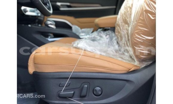 Acheter Import Voiture Kia Carens Blanc à Import - Dubai, Barh el Gazel Acheter Import Voiture Kia Carens Blanc à Import - Dubai, Barh el Gazel